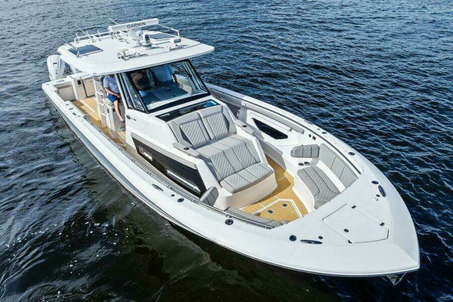 42ft Pursuit Yacht For Sale