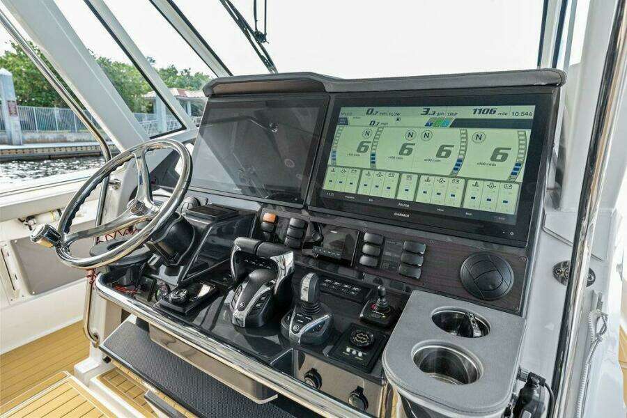 42ft Pursuit Yacht For Sale