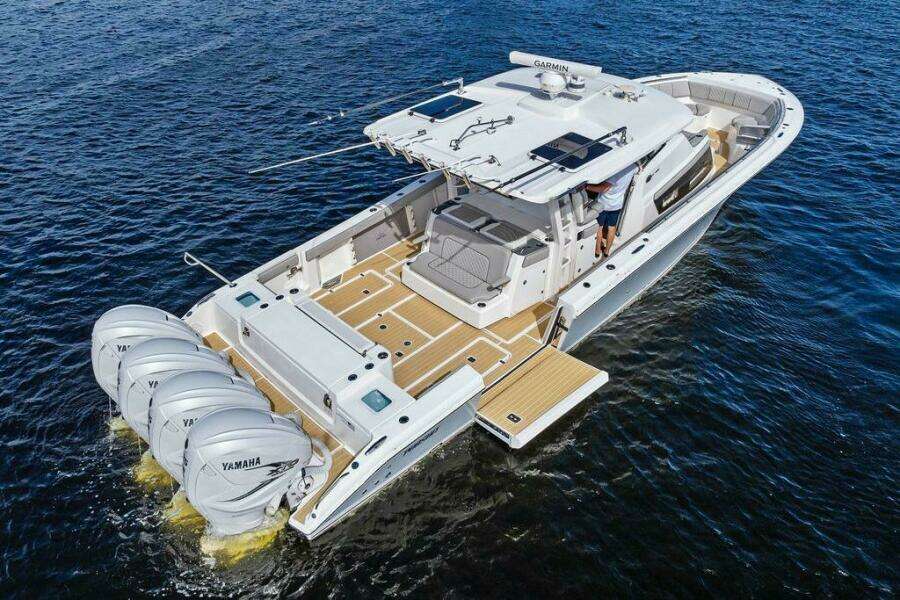 42ft Pursuit Yacht For Sale
