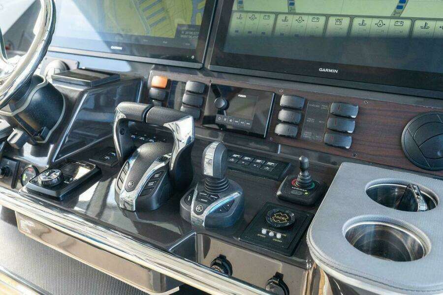42ft Pursuit Yacht For Sale
