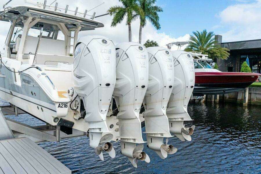 42ft Pursuit Yacht For Sale