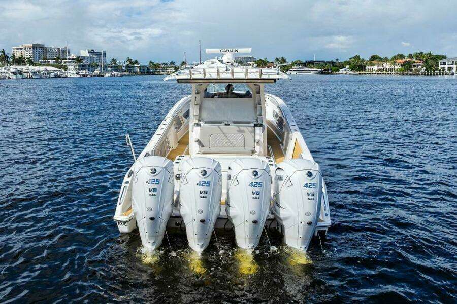 42ft Pursuit Yacht For Sale