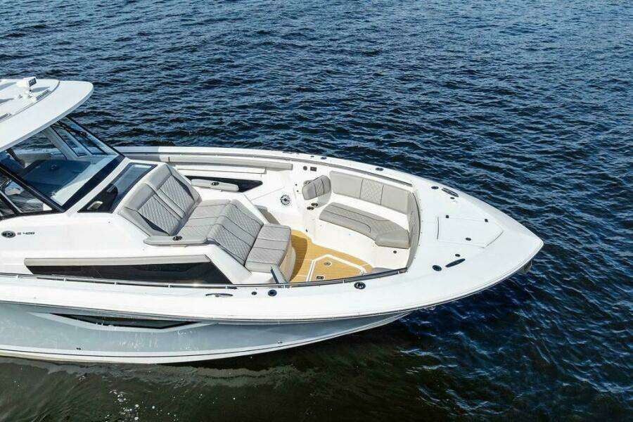 42ft Pursuit Yacht For Sale