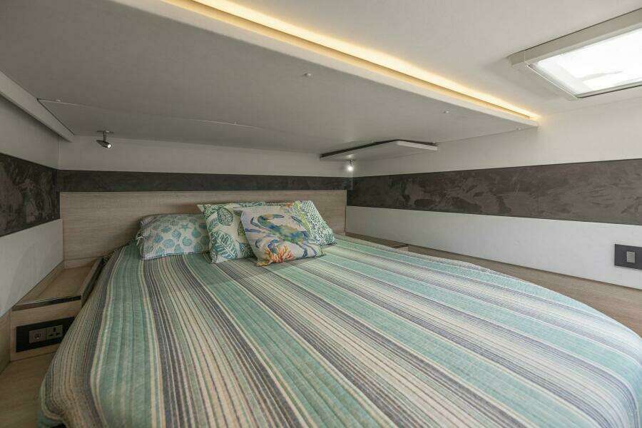 One Love  50ft Leopard Yacht For Sale