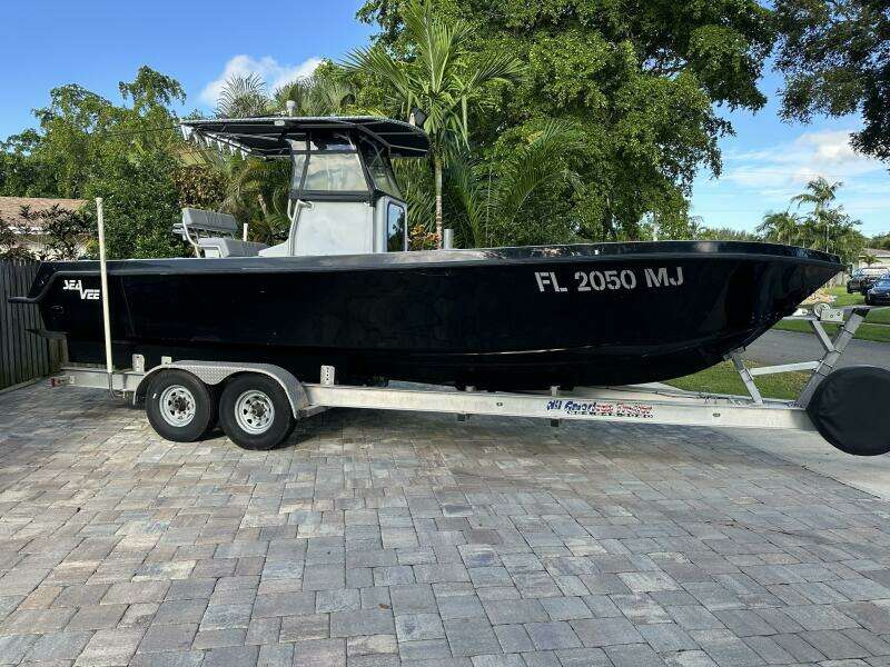 29ft SeaVee Yacht For Sale 29ft SeaVee Yacht For Sale