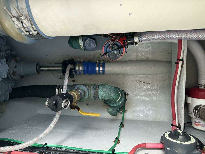 29ft SeaVee Yacht For Sale 29ft SeaVee Yacht For Sale