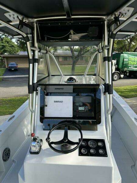 29ft SeaVee Yacht For Sale 29ft SeaVee Yacht For Sale