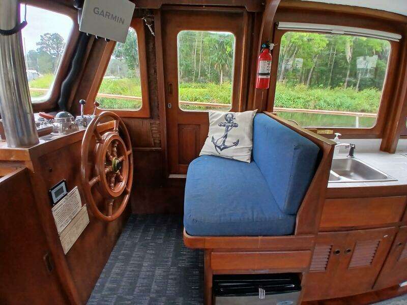 MARRILEE 40ft Marine Trader Yacht For Sale