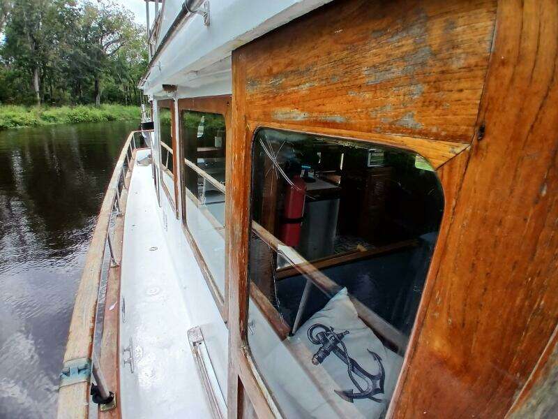 MARRILEE 40ft Marine Trader Yacht For Sale