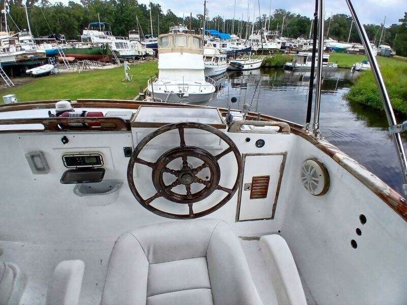 MARRILEE 40ft Marine Trader Yacht For Sale
