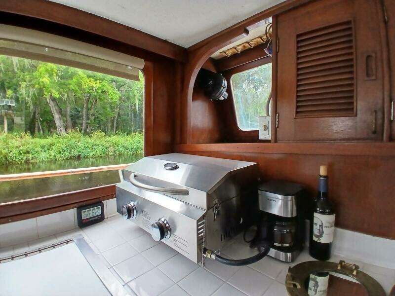 MARRILEE 40ft Marine Trader Yacht For Sale
