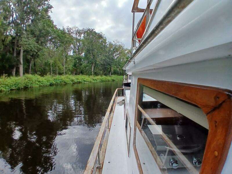 MARRILEE 40ft Marine Trader Yacht For Sale