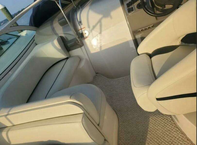 31ft Cruisers Yachts Yacht For Sale