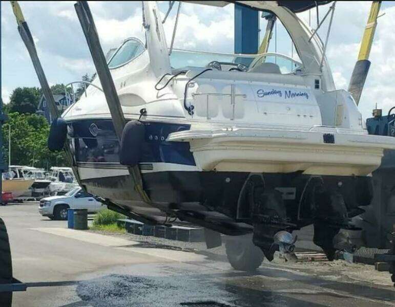 31ft Cruisers Yachts Yacht For Sale