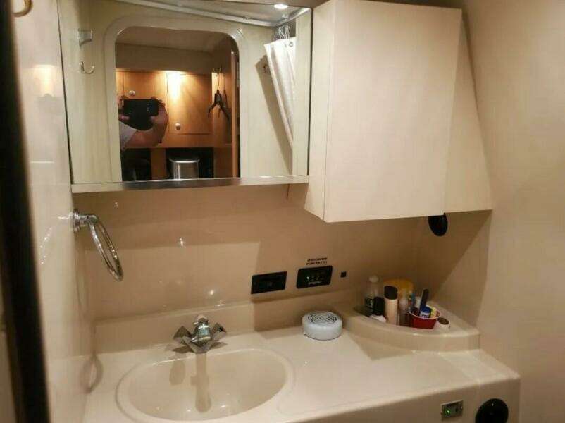31ft Cruisers Yachts Yacht For Sale