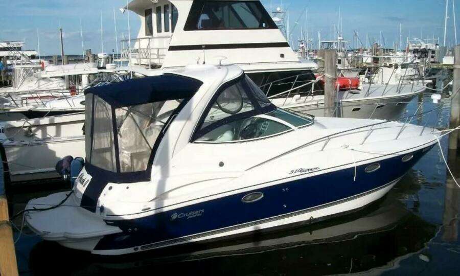 31ft Cruisers Yachts Yacht For Sale