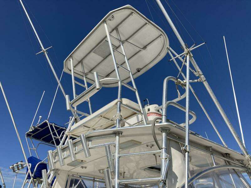 28ft Luhrs Yacht For Sale