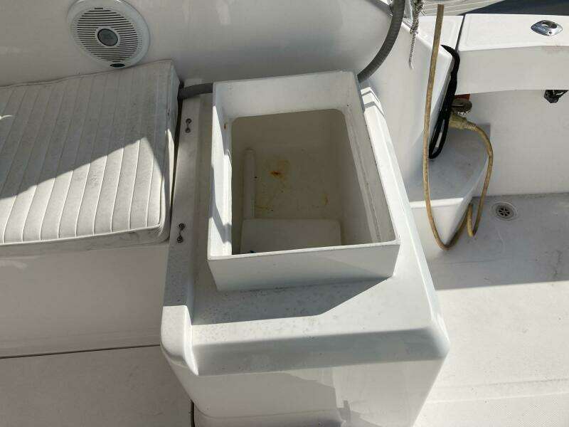 28ft Luhrs Yacht For Sale