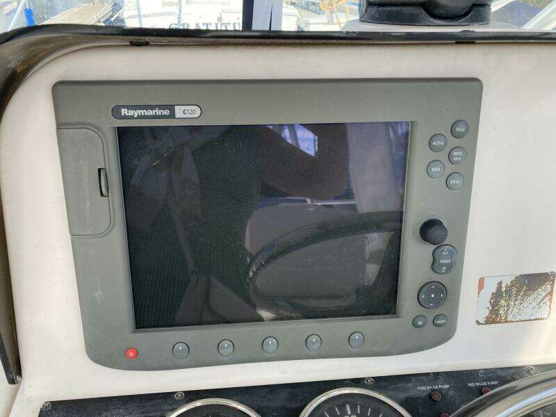 28ft Luhrs Yacht For Sale