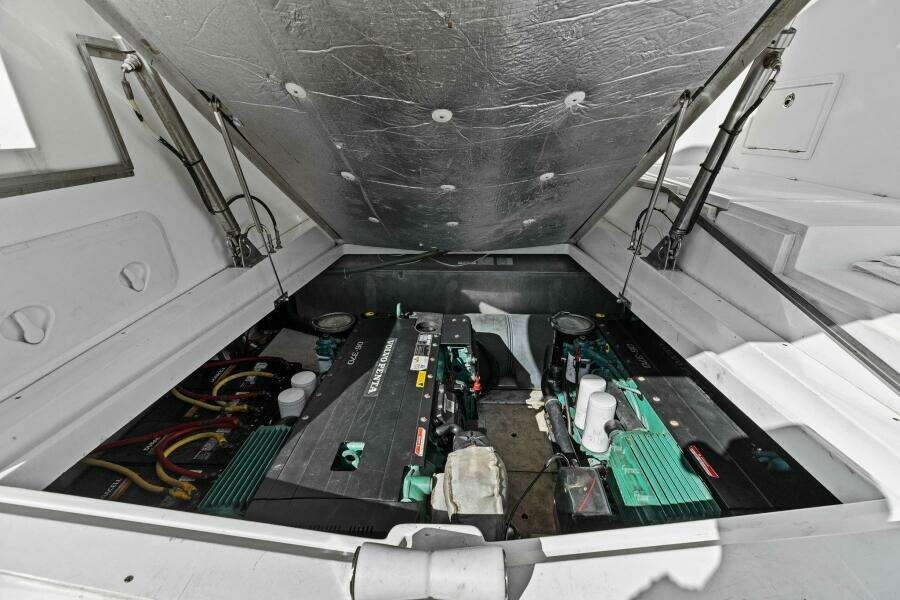 Board Room 38ft Galeon Yacht For Sale