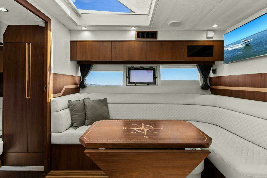 Board Room 38ft Galeon Yacht For Sale
