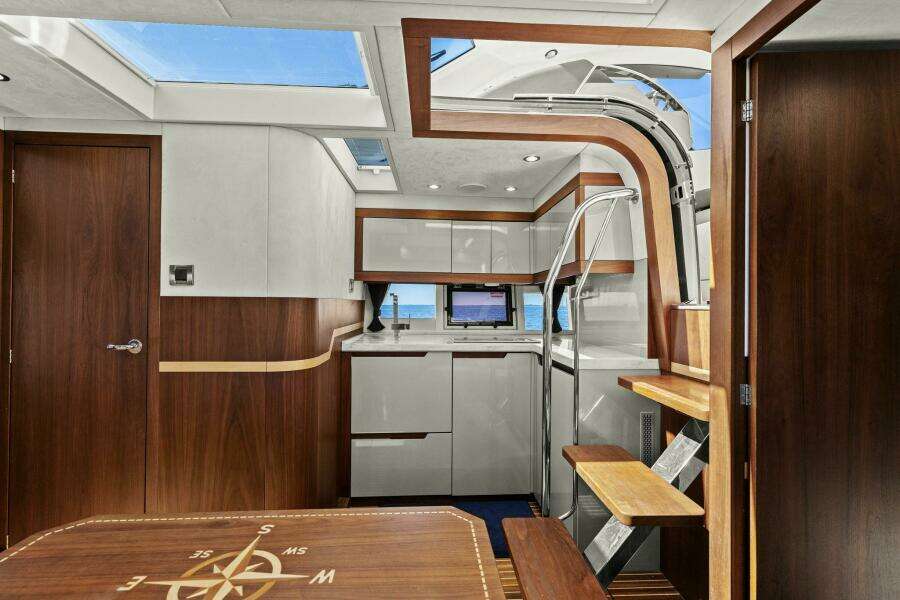 Board Room 38ft Galeon Yacht For Sale