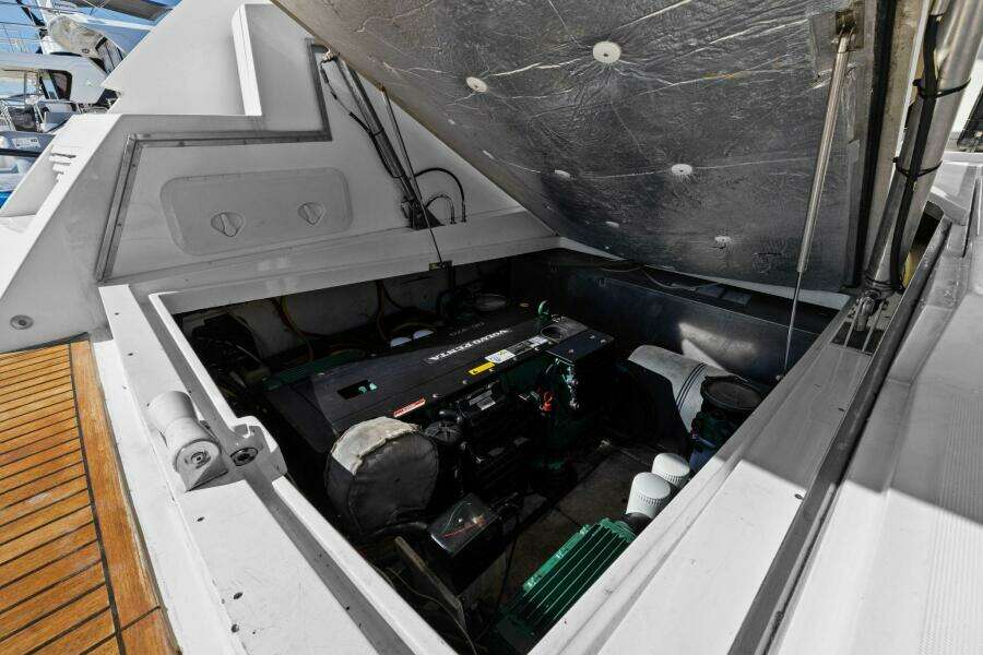 Board Room 38ft Galeon Yacht For Sale