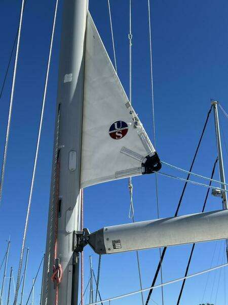 Happy Place 33ft Beneteau Yacht For Sale
