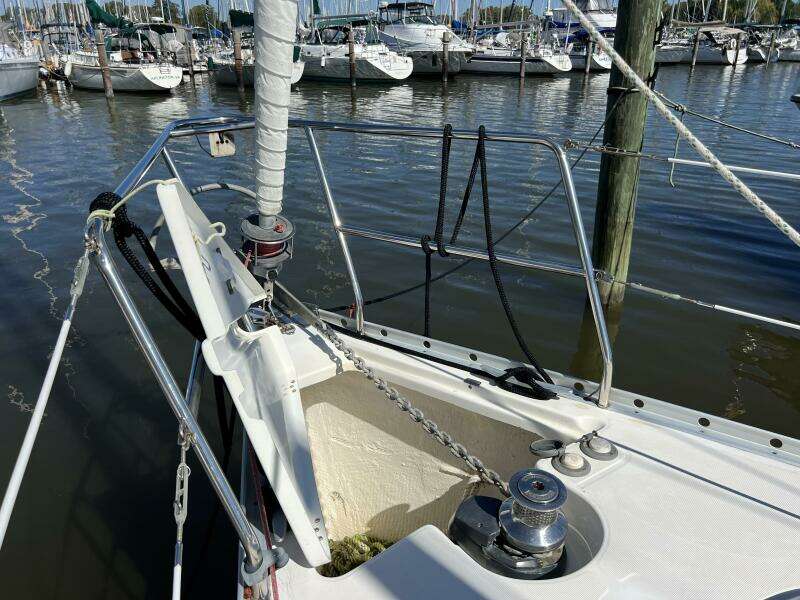 Happy Place 33ft Beneteau Yacht For Sale