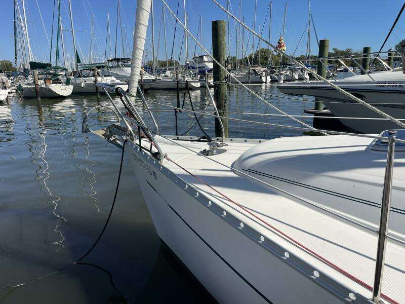 Happy Place 33ft Beneteau Yacht For Sale