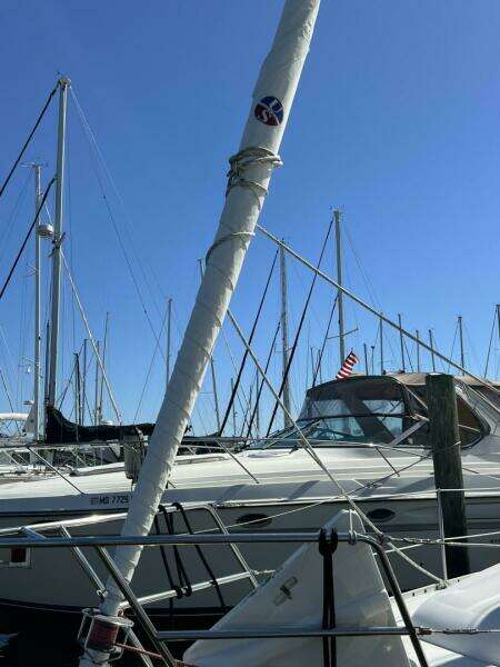 Happy Place 33ft Beneteau Yacht For Sale