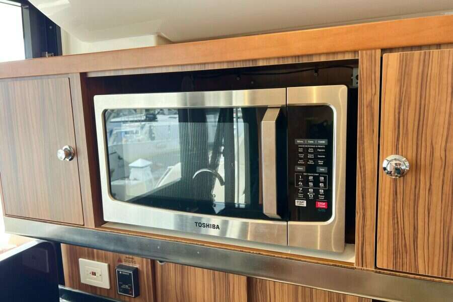 2019-aquila-44-power-9966247-20251002094756351-2.jpg