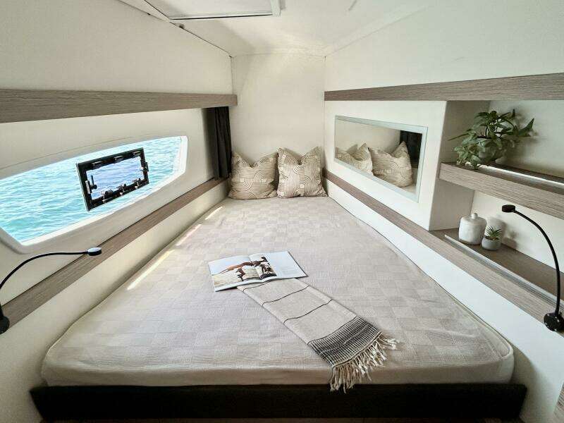 Hummingbird 39ft Fountaine Pajot Yacht For Sale