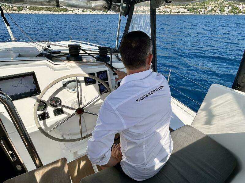 Hummingbird 39ft Fountaine Pajot Yacht For Sale