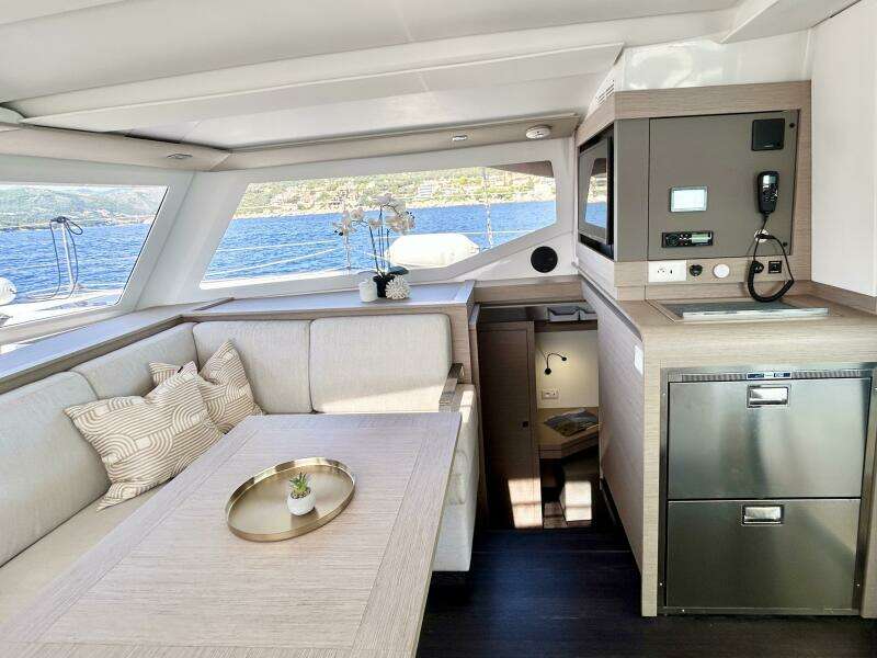 Hummingbird 39ft Fountaine Pajot Yacht For Sale