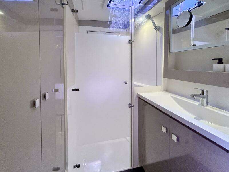 Hummingbird 39ft Fountaine Pajot Yacht For Sale