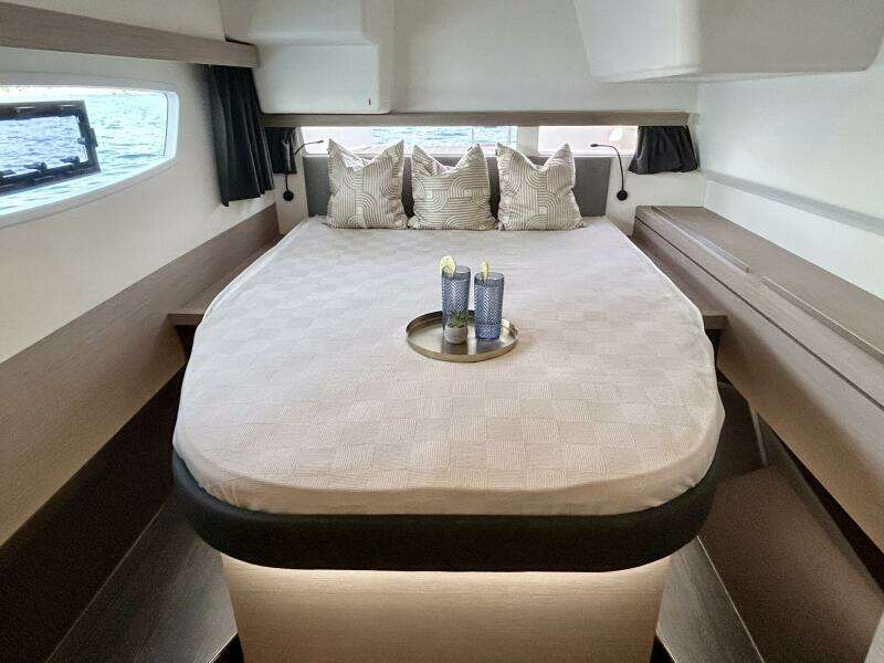 Hummingbird 39ft Fountaine Pajot Yacht For Sale