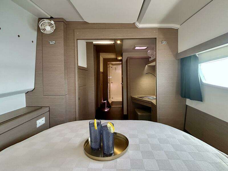 Hummingbird 39ft Fountaine Pajot Yacht For Sale