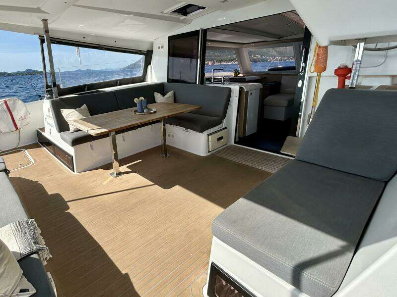 Hummingbird 39ft Fountaine Pajot Yacht For Sale