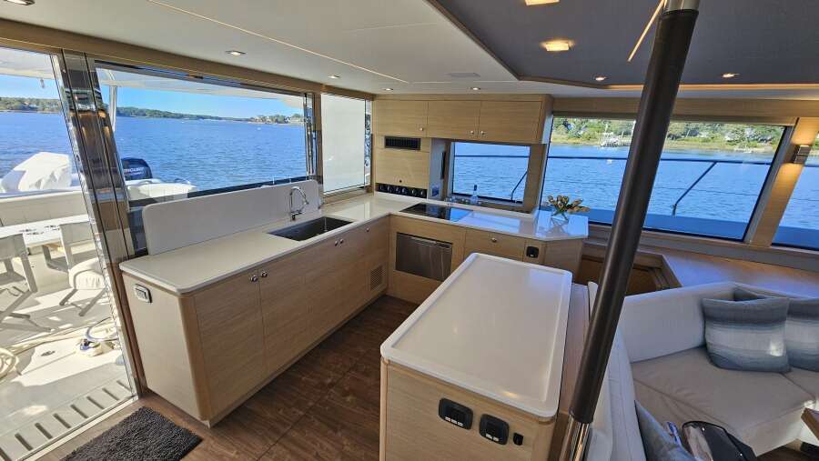 54ft Aquila Yacht For Sale