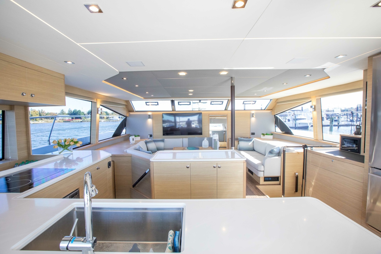 54ft Aquila Yacht For Sale