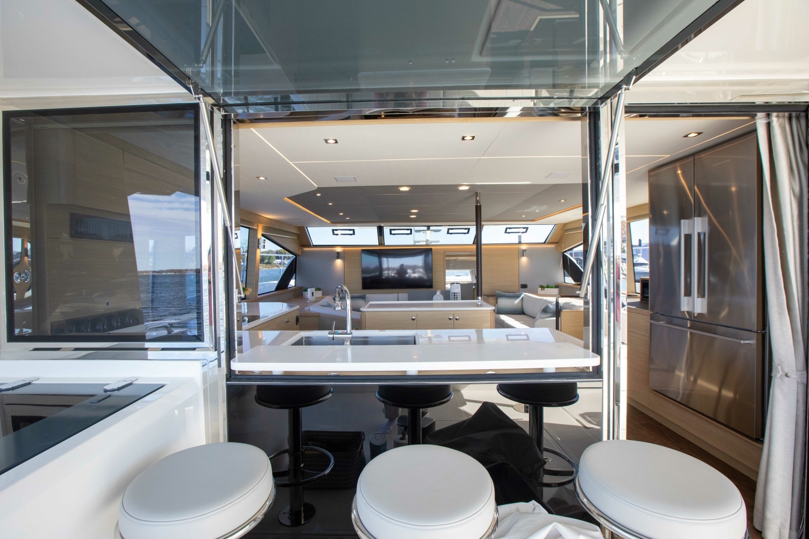 54ft Aquila Yacht For Sale