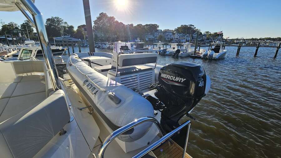 54ft Aquila Yacht For Sale