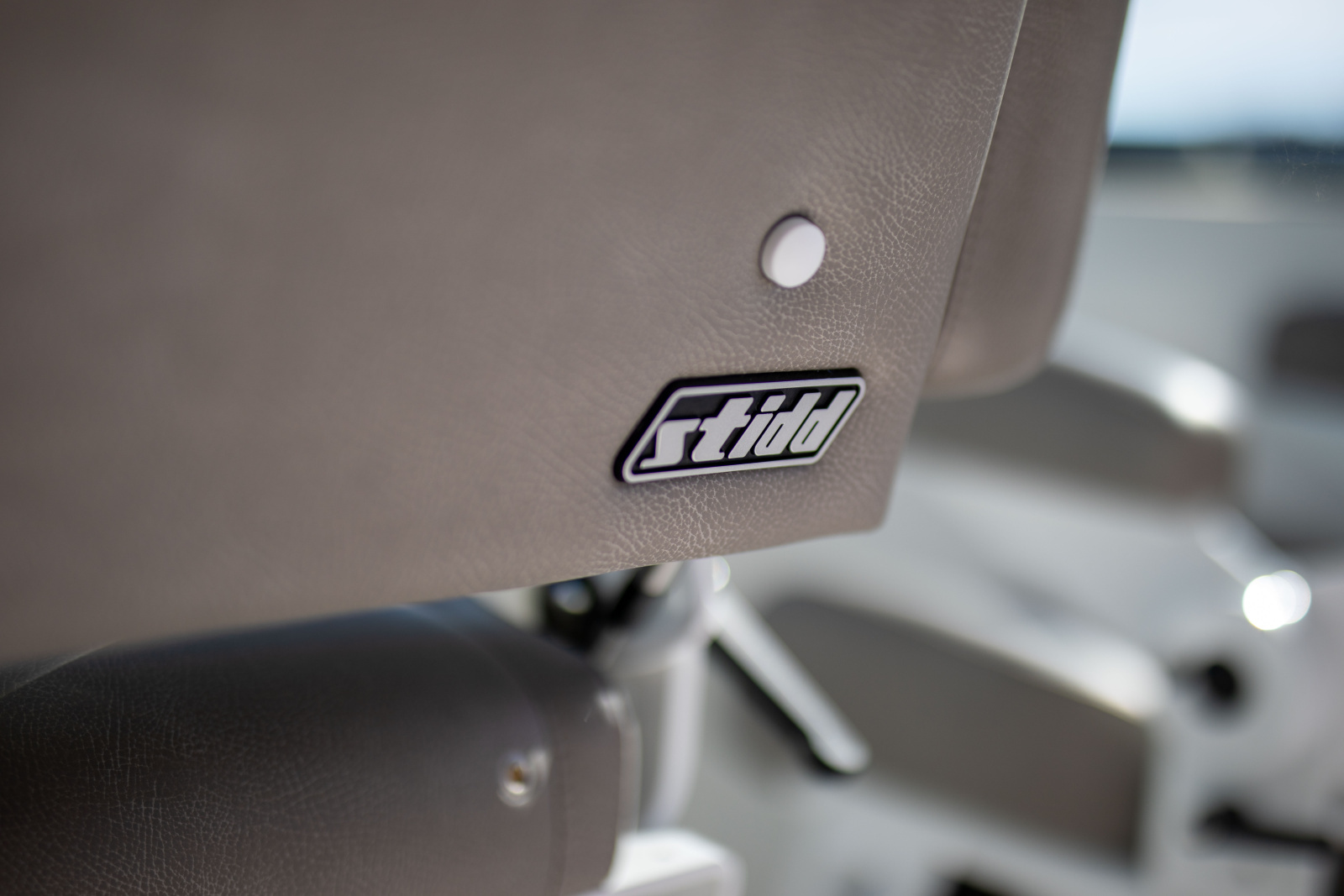 54ft Aquila Yacht For Sale