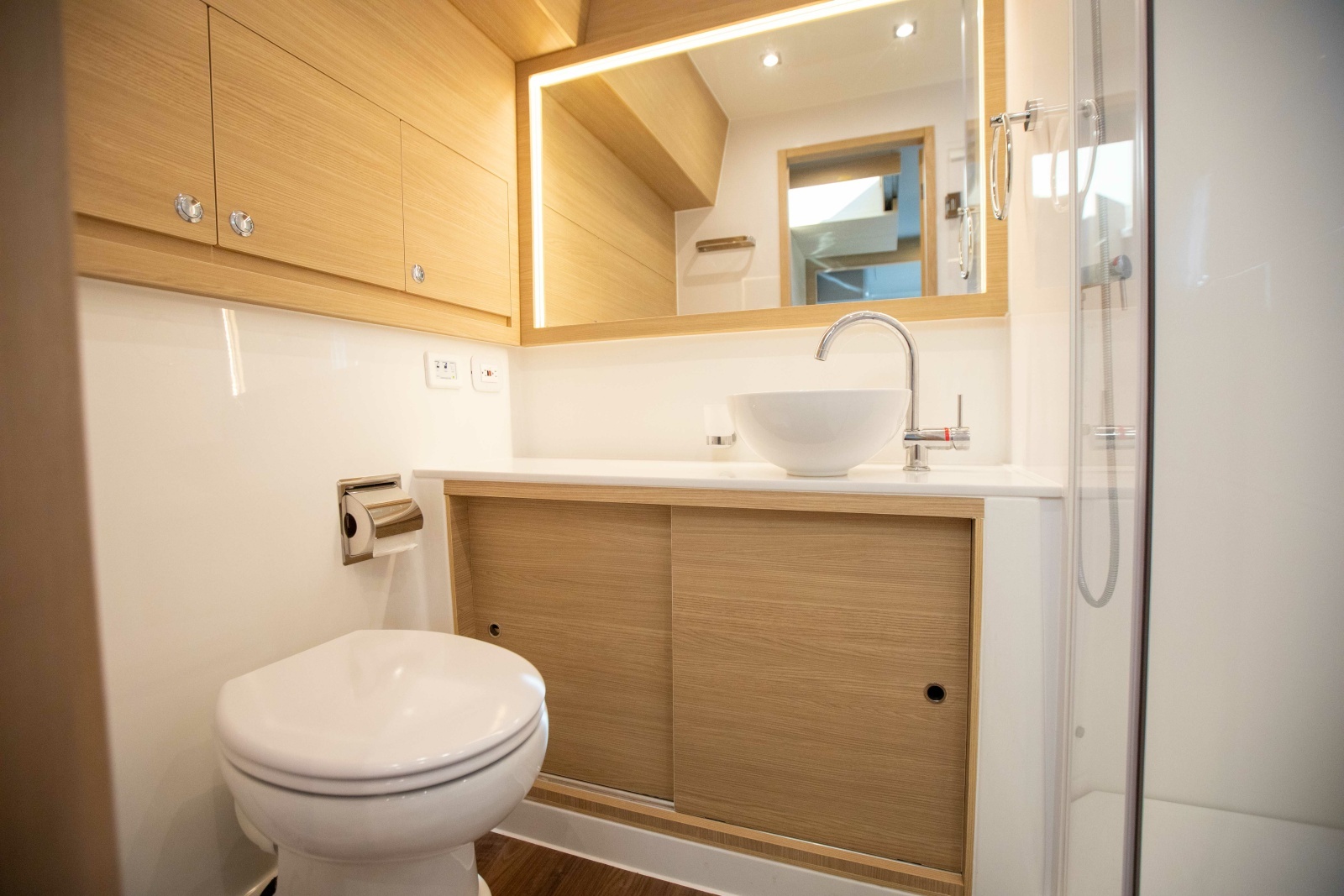 54ft Aquila Yacht For Sale