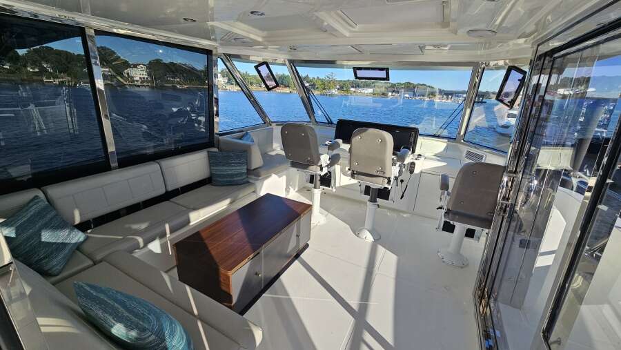 54ft Aquila Yacht For Sale