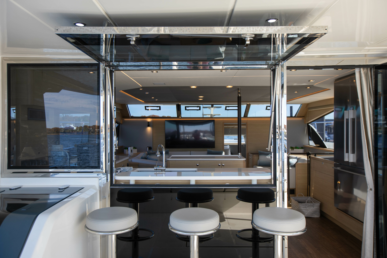 54ft Aquila Yacht For Sale