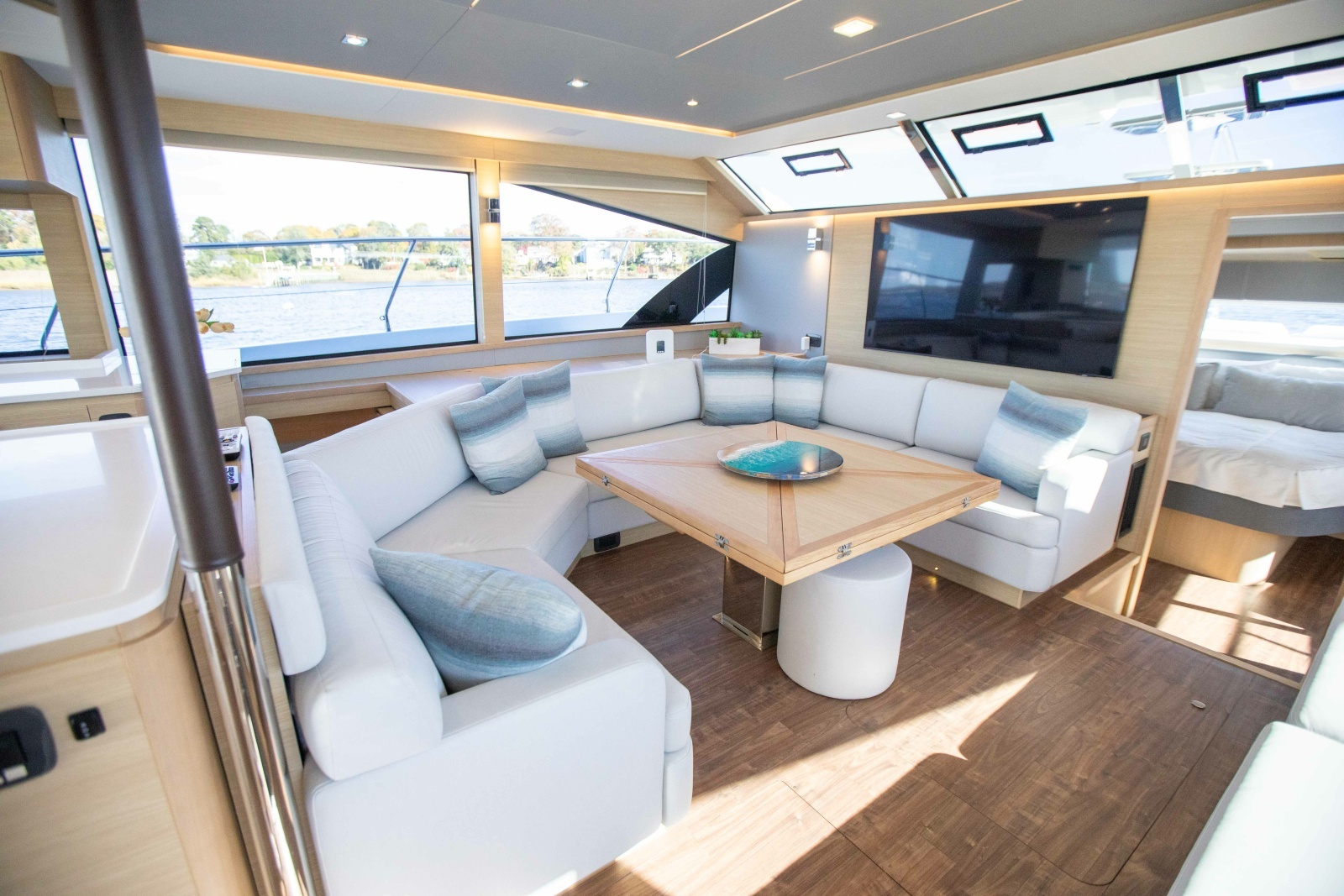 54ft Aquila Yacht For Sale