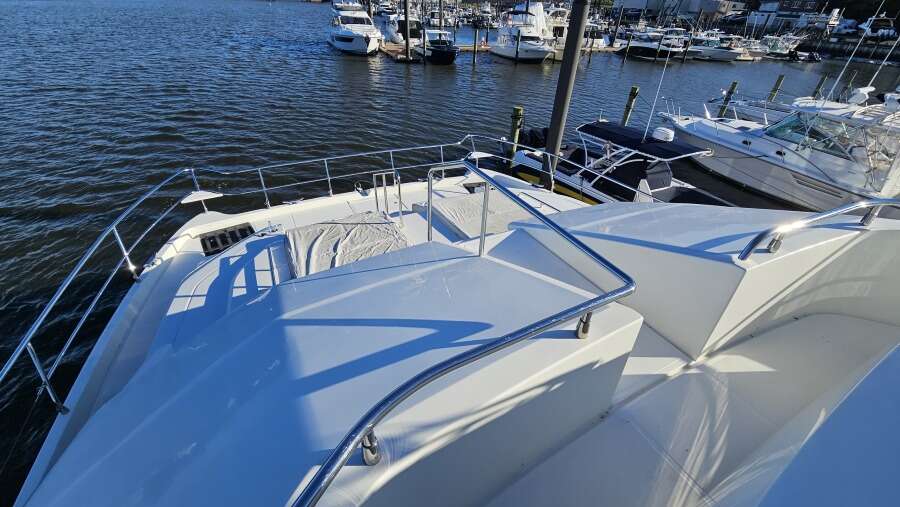 54ft Aquila Yacht For Sale