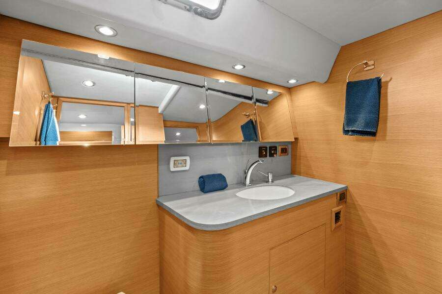 Blue Star 63ft Hylas Yacht For Sale Blue Star 63ft Hylas Yacht For Sale